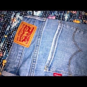 Levi’s Jeans High Rise Skinny Size 28